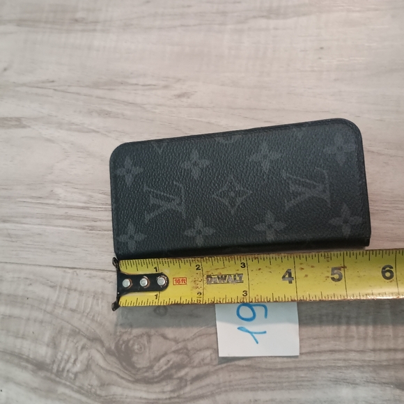 Authentic Louis Vuitton Monogram Phone Folio Case iPhone 7 Plus iPhone 8 Plus - Picture 9 of 9